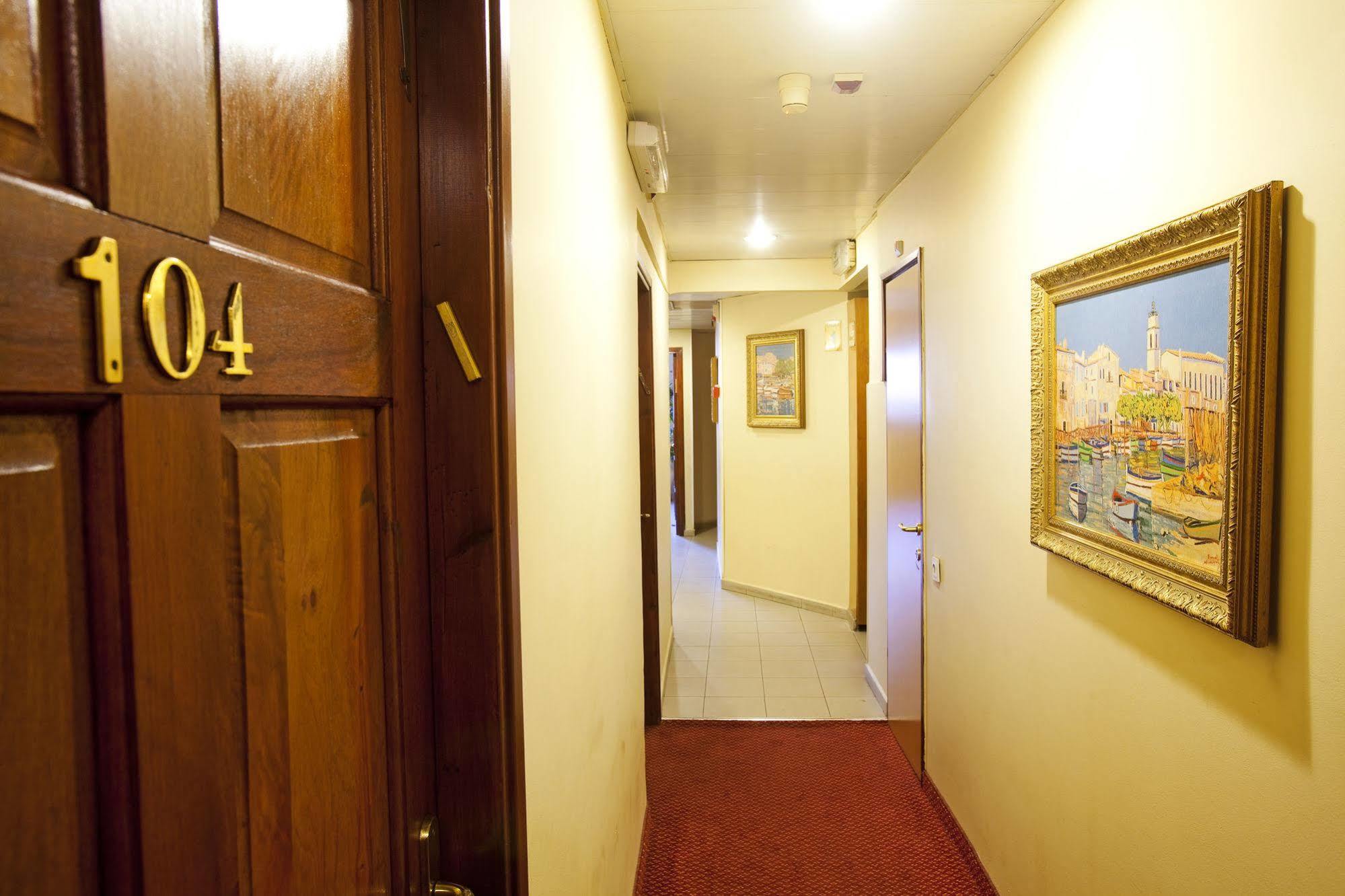 Hotel Sun Aviv 2*
